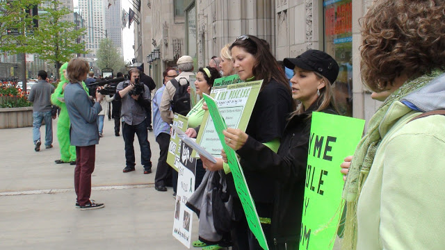 Line of Protesters in Chicago being taped.