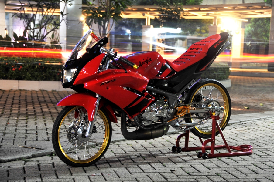 Modifikasi Kawasaki Ninja Thailand 150 CC R dan RR