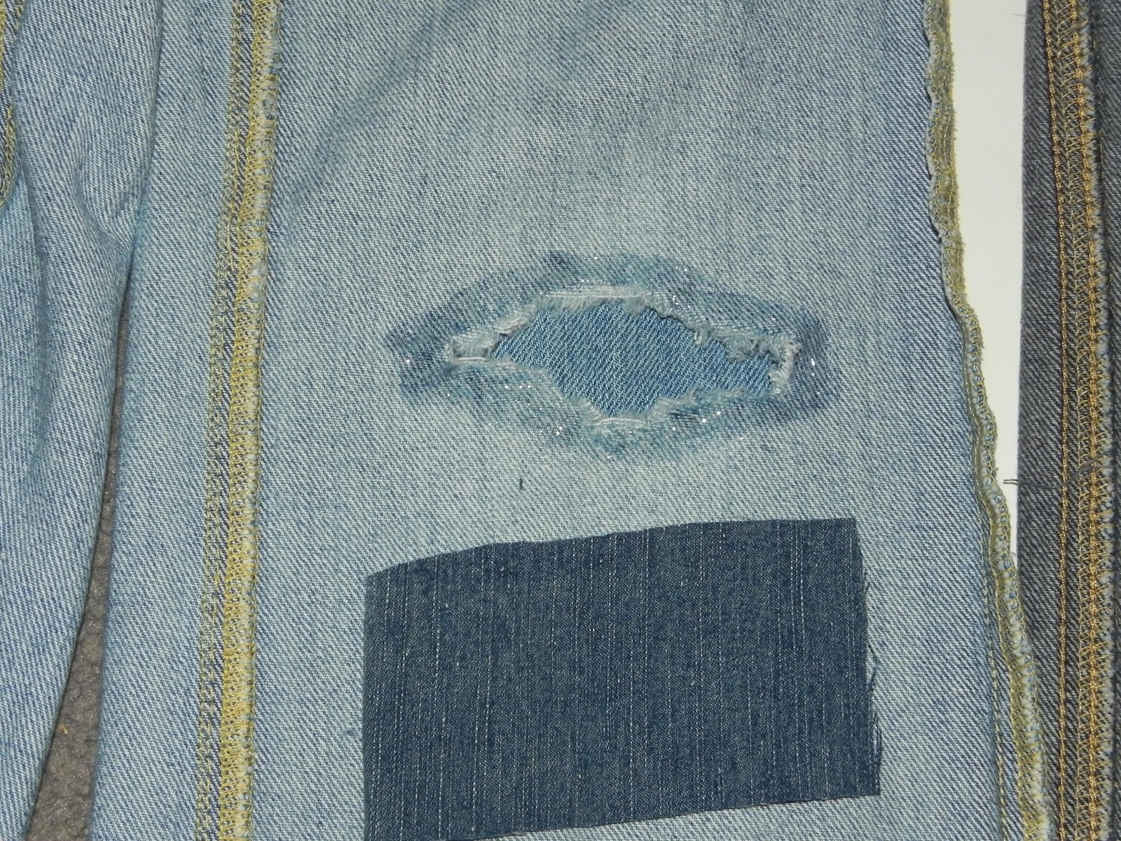 Smart n Snazzy How to Fix Ripped Jeans Without Sewing