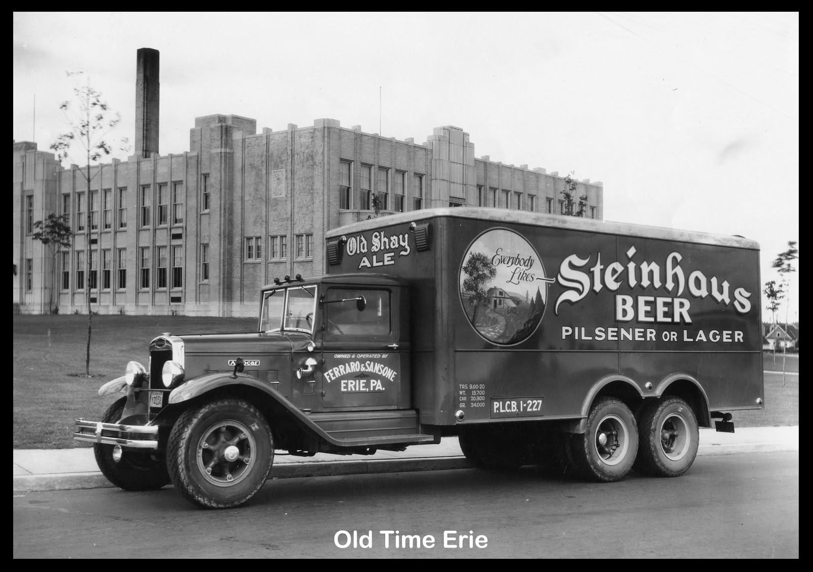 Old Time Erie Ferraro & Sansone 1938 Steinhaus Beer Truck