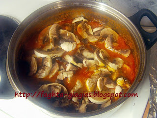 Τα φαγητά της γιαγιάς - Παστίτσιο με μανιτάρια (για χορτοφάγους)