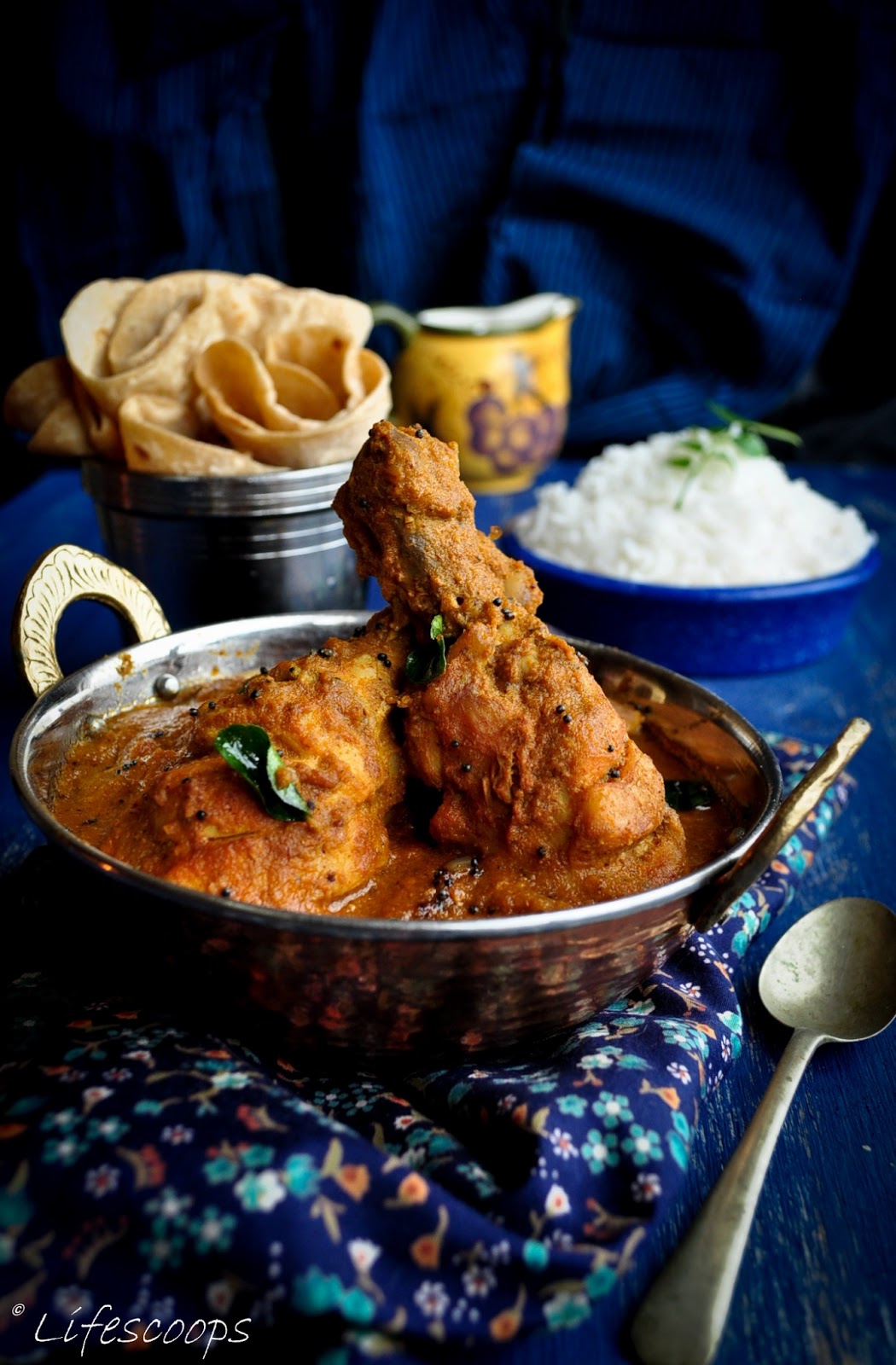 Life Scoops: Nadan Kozhi Curry / Kerala Style Chicken Curry with Coconut