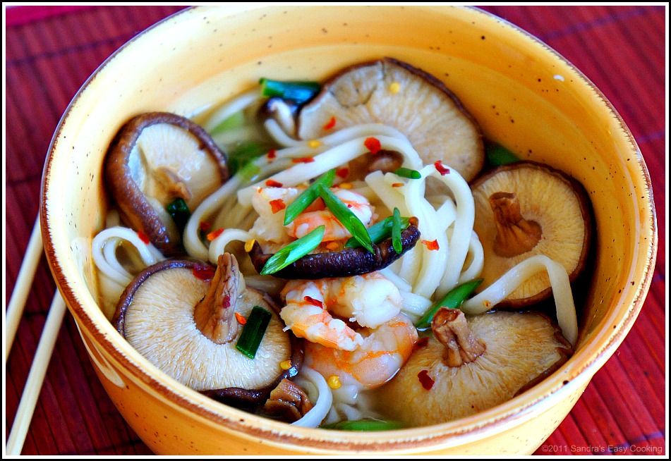 Jumbo Shrimps and Shiitake Mushrooms with Udon Noodles SANDRA'S EASY