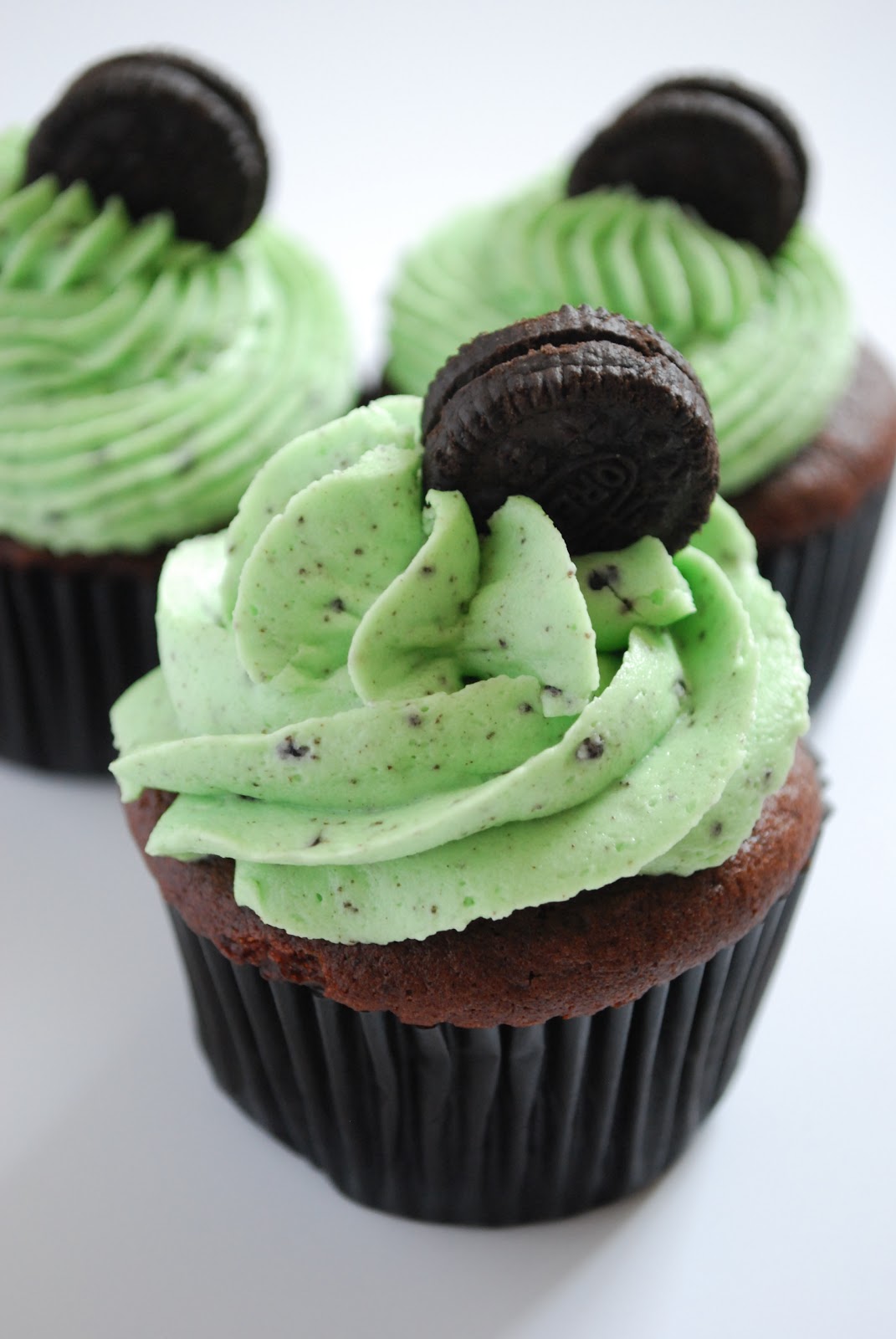 Bake.Frost.Repeat Mint Oreo Cupcakes