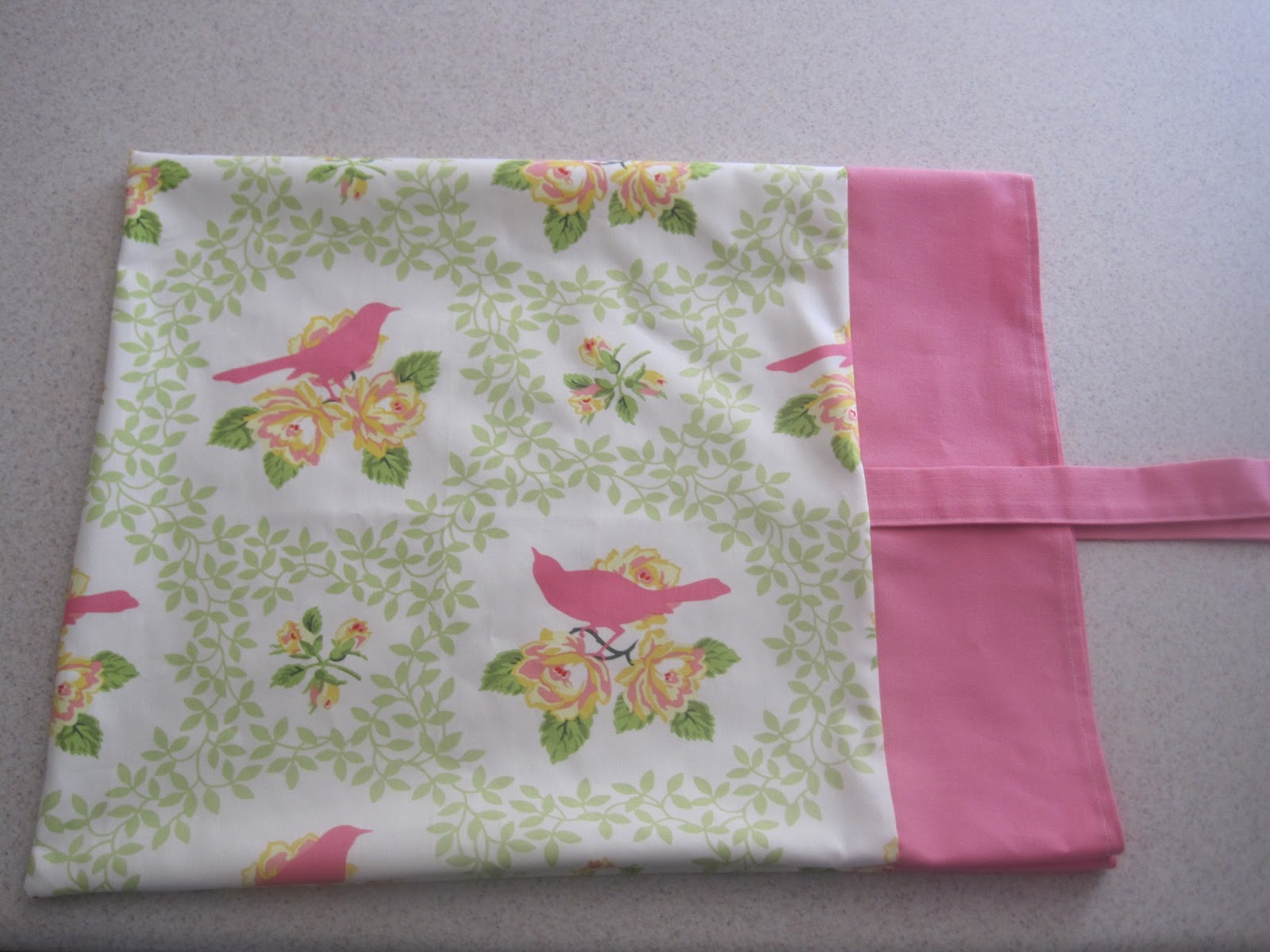 Tie Closure Pillow Case Tutorial