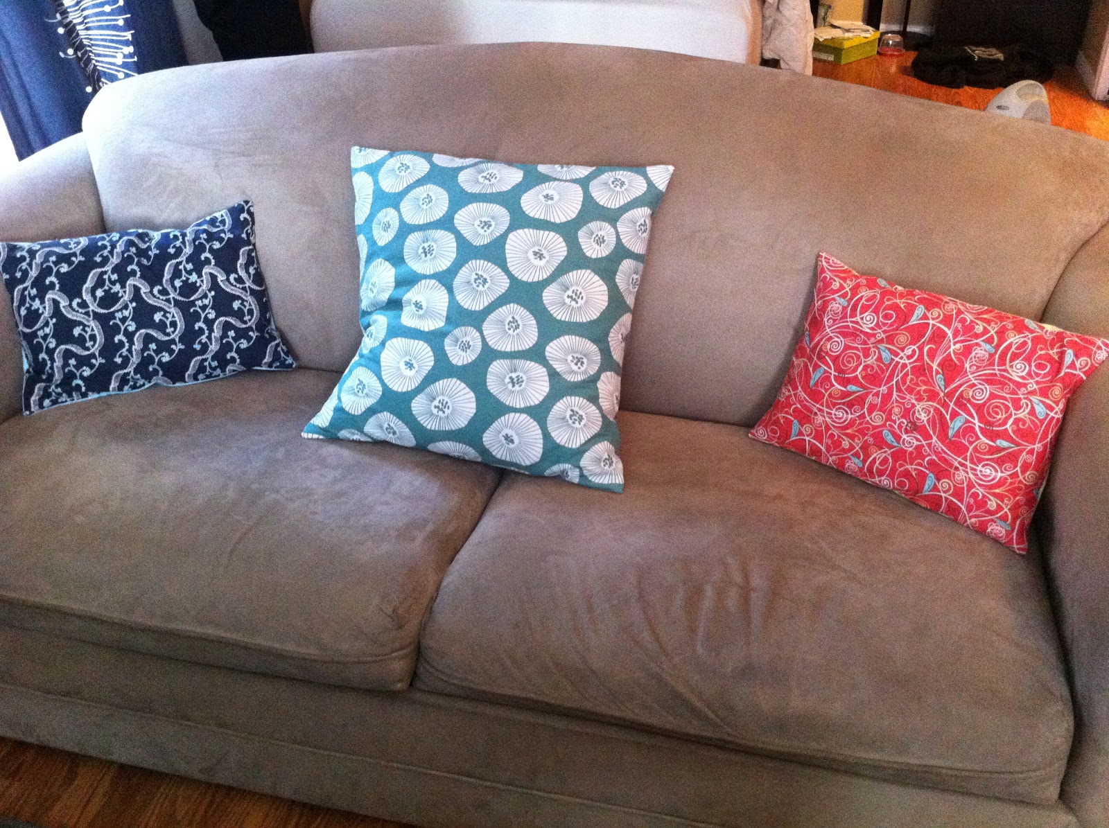 Mejia Mamma DIY Envelope Pillow Case Tutorial