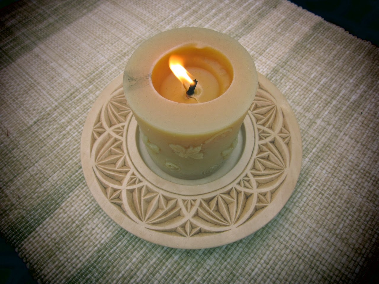 Ales the woodcarver Small candle holder