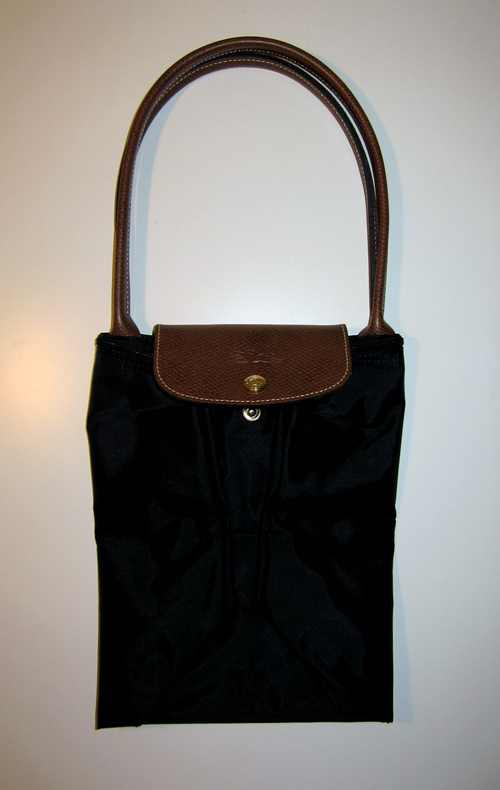 Got the Longchamp Le Pliage Cuir in Medium! Can't wait until it arrives.  Anyone else have this bag? : r/handbags