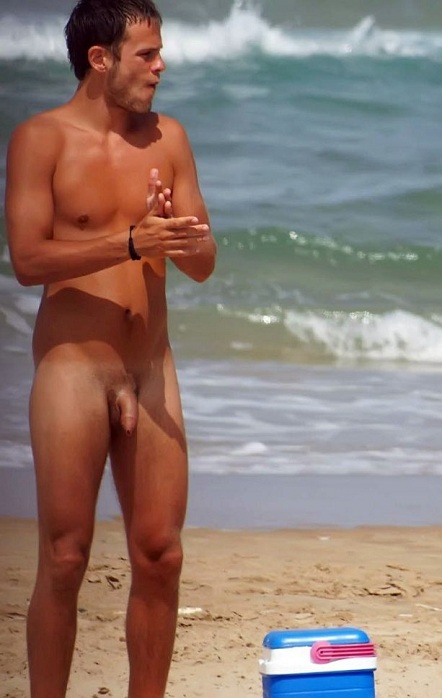 Spy Cam Dude: Nude beach.