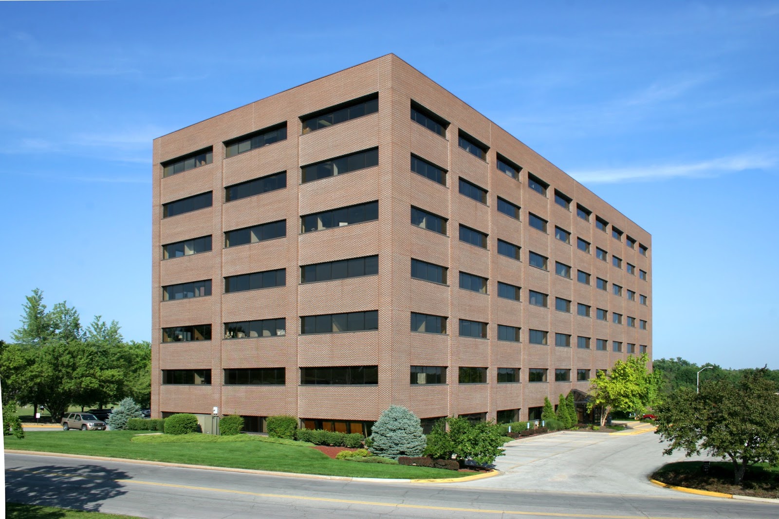 BLOCK REAL ESTATE SERVICES, LLC BLOG Deal of the Week Office Building