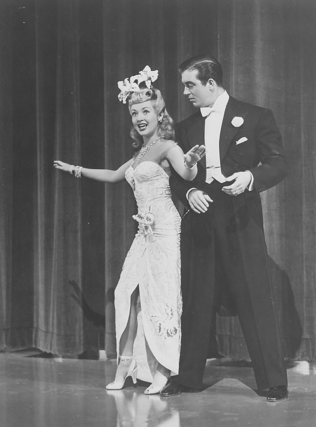 WEIRDLAND Betty Grable "I'm going to kiss that Payne lad"