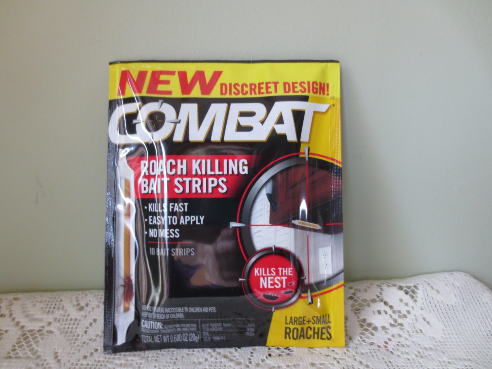 Gloria's Bits and Pieces Combat Roach Killing Bait Strips Review