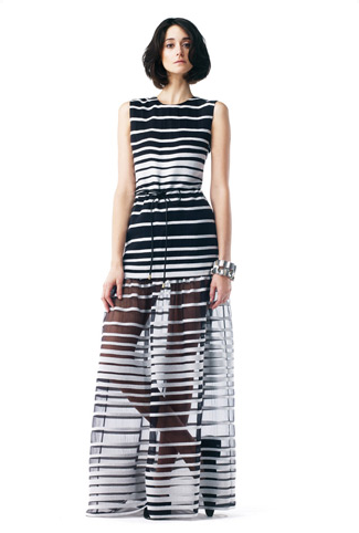 couture by era a very plain looking résumé designed to be delivered via e mail or an online e form is a