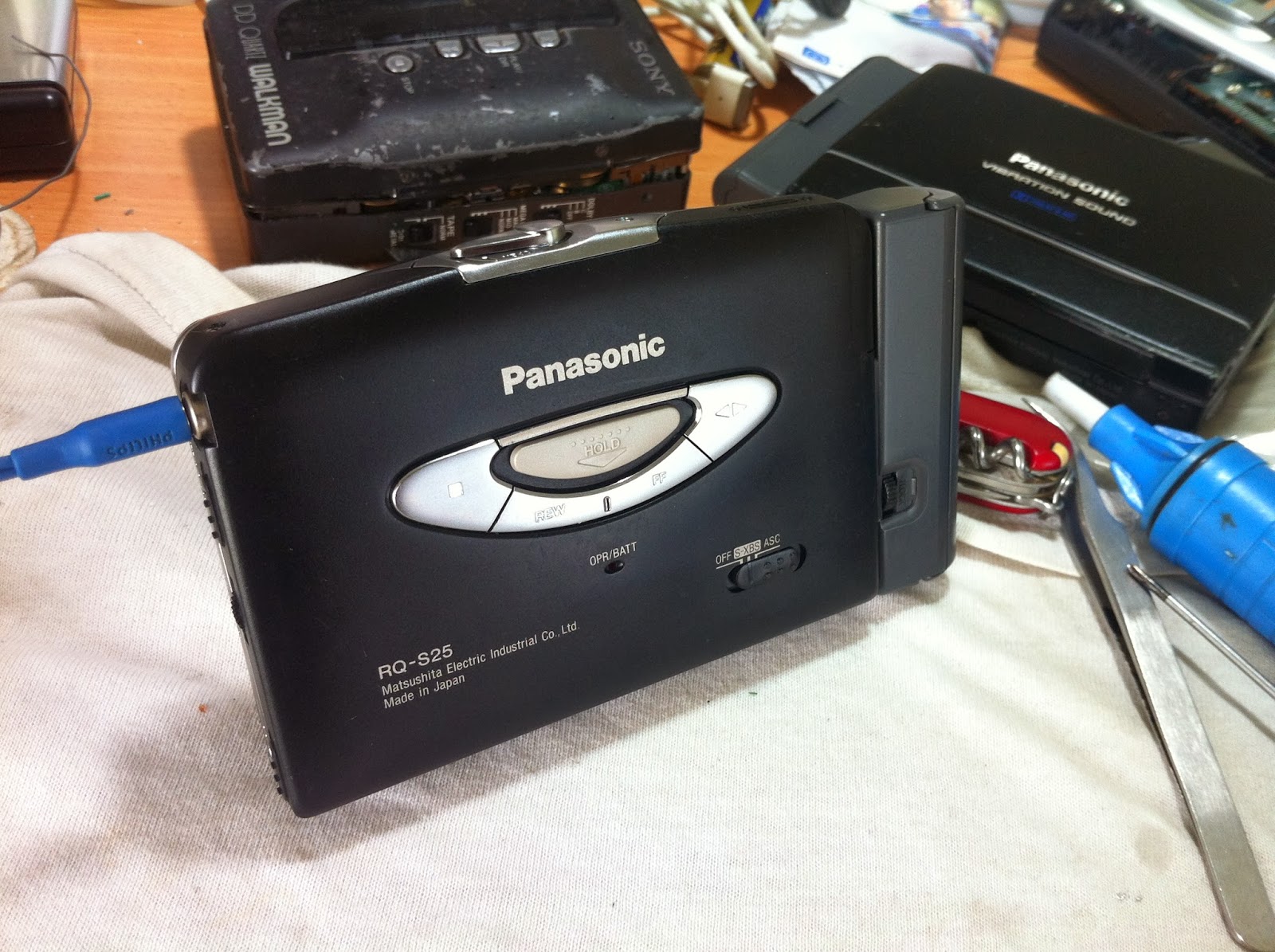 Vintage Audio Panasonic RQ S 25 Portable Cassette Player Specification