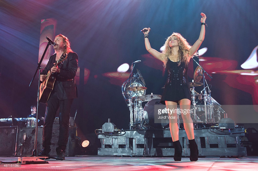 487151080-fher-olvera-of-mana-and-shakira-perform-on-gettyimages.jpg