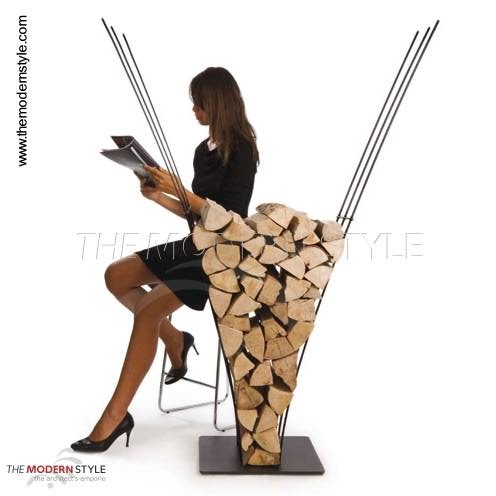 Arquitectura de Casas: Soporte para la leña de la chimenea.