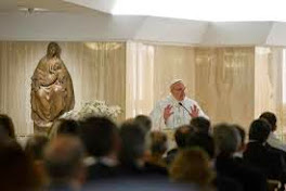 il papa a napoli incontra le suore di clausura