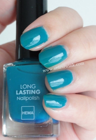 HEMA nail polish #840 Dark Blue