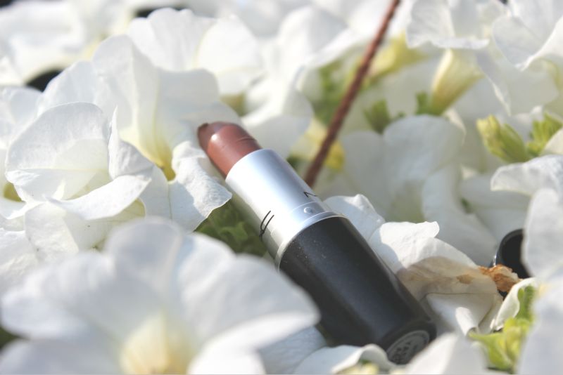 MAC Yash Lipstick Review & Swatches