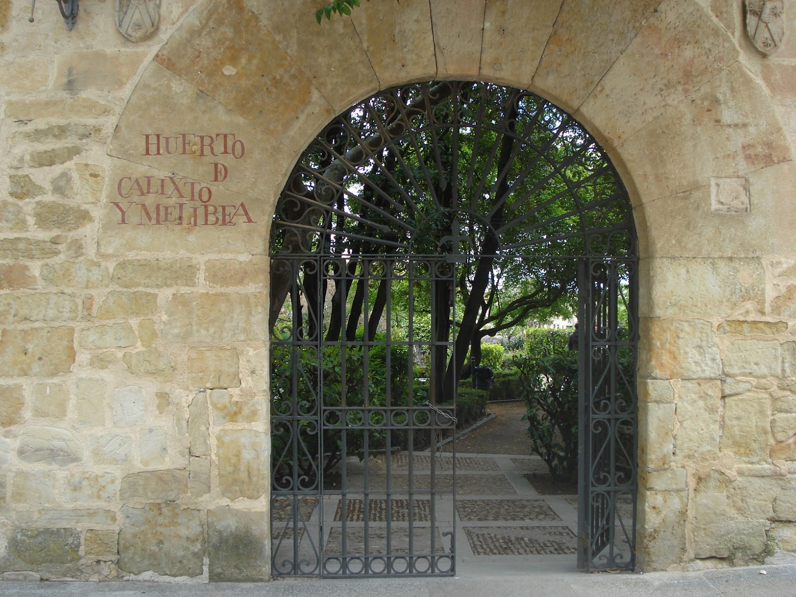 The legend of the garden of Calixto y Melibea | Spanish in Spain - Tía