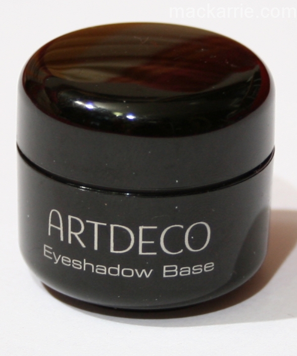 MacKarrie Beauty Style Blog Artdeco Eyeshadow Base Review
