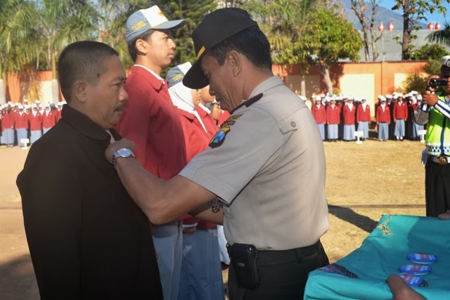 Penyematan PIN Tertib Berlalulintas