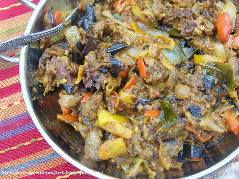 Kitchen Simmer: Traditional Sri Lankan Eggplant Curry