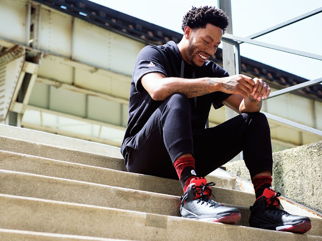  Derrick Rose with the new DRose 6