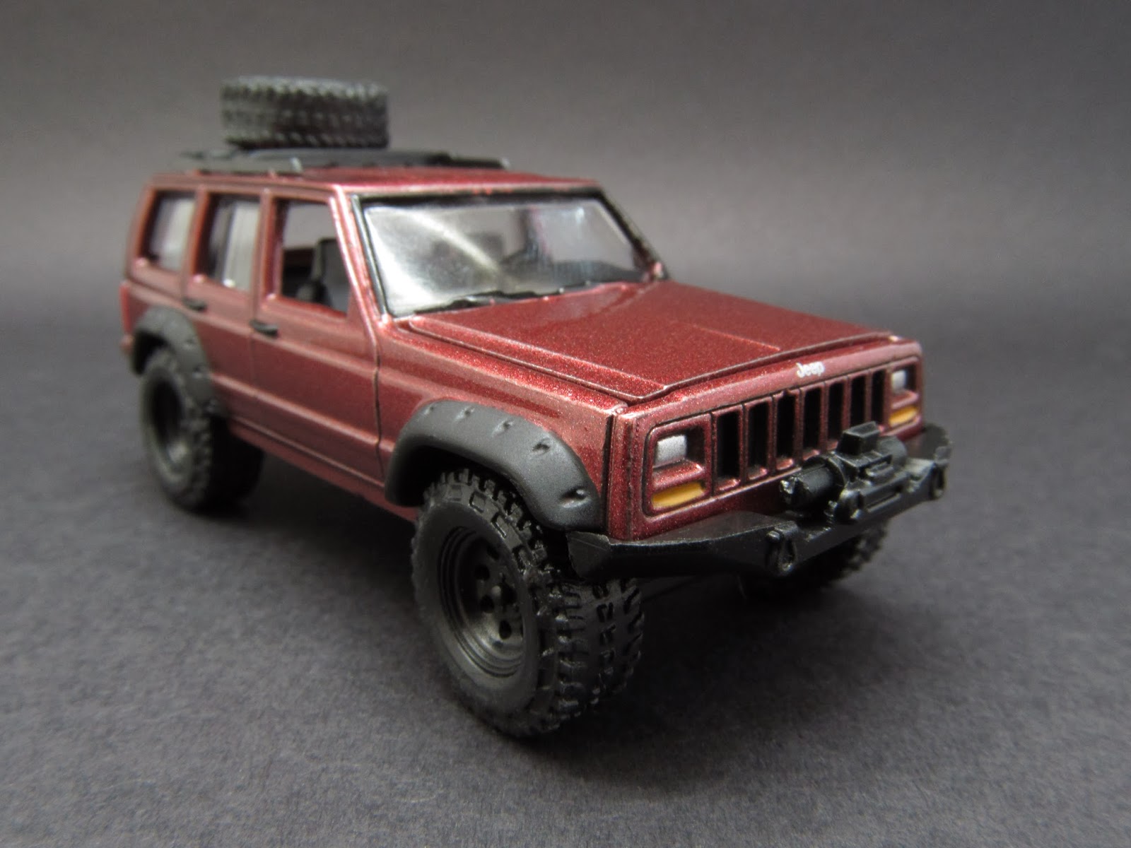 Diecast Hobbist Jeep Cherokee