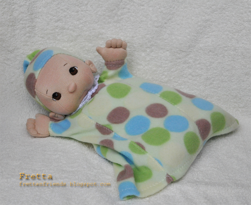 Fretta 33 cm / 13" Vintage Inspired Hand Puppet Baby Doll