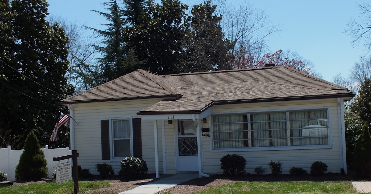 Around Roanoke, VA (A Daily Photo Blog) SkyWatch Friday Fences Andy