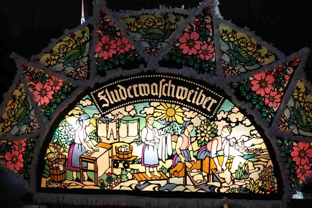 Perchten Kappen - Glöcklerkappe der Fluderwaschweiber