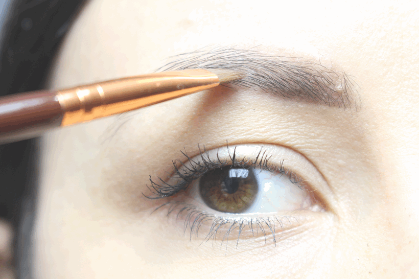 Souchka Brows before hoes // Mes astuces pour avoir de beaux sourcils