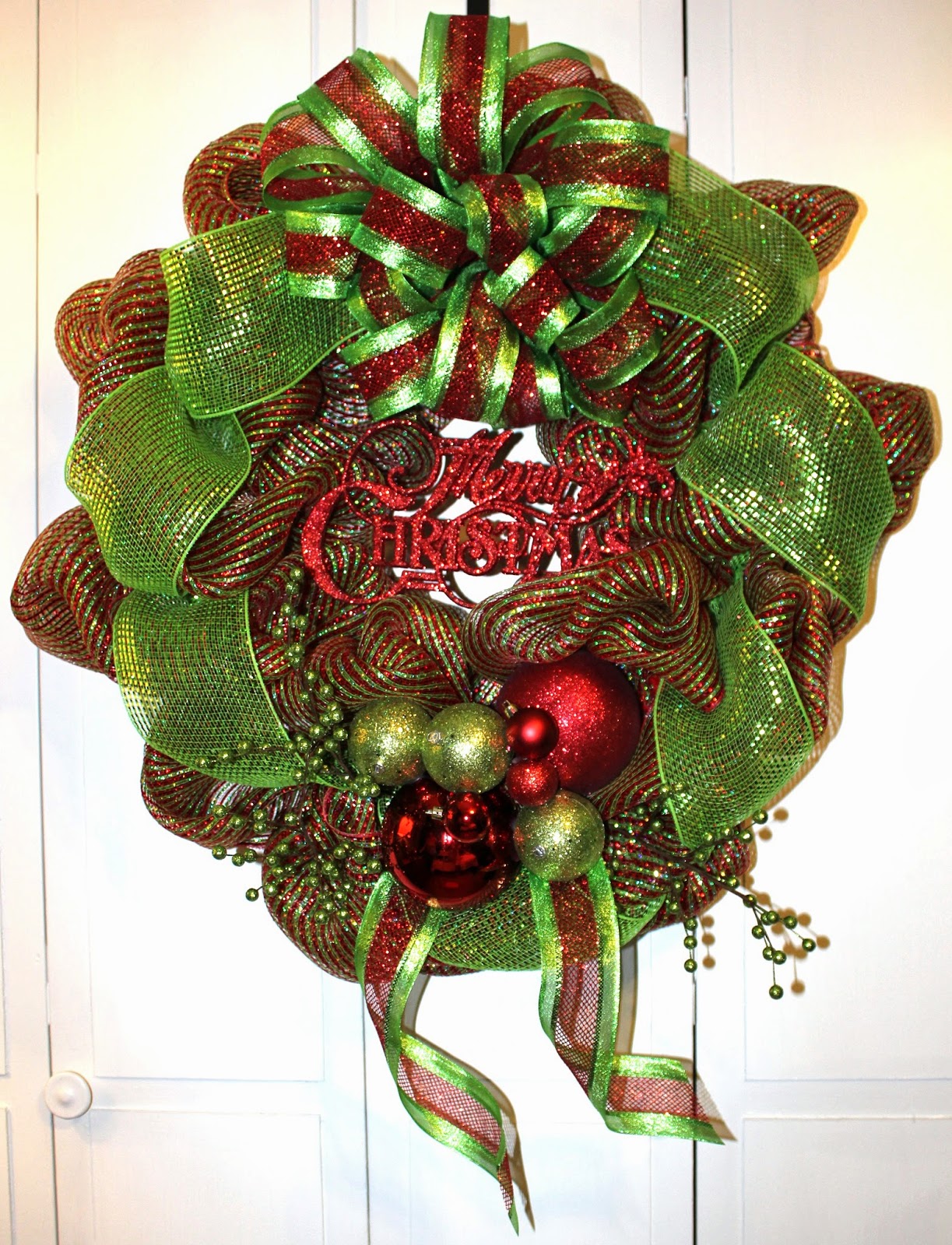 Tangled Wreaths™: Christmas Holiday Décor Wreath - Deco Mesh - Lime ...