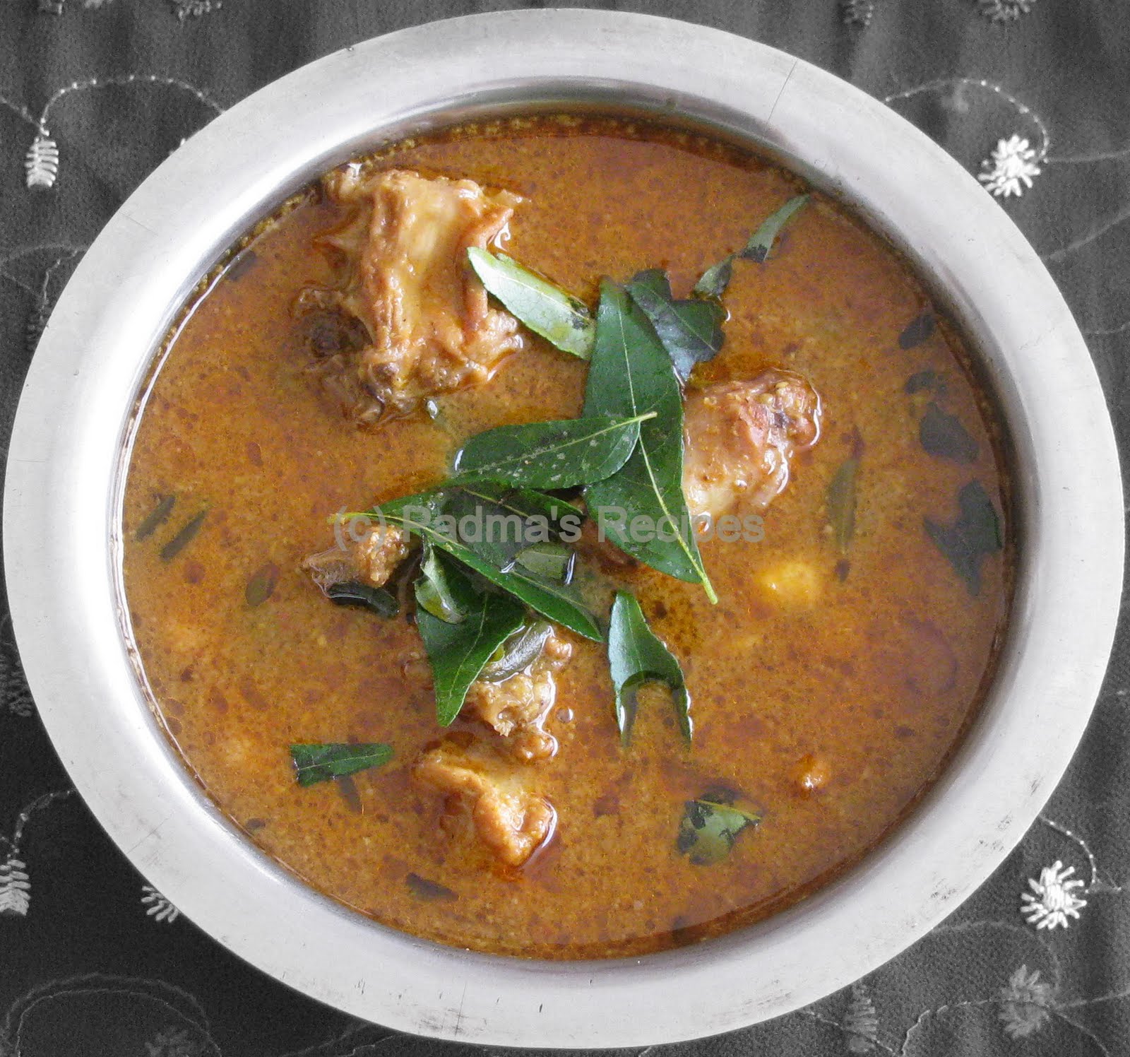 Padma's Recipes SPICY CHICKEN GRAVY / CHICKEN KULAMBU