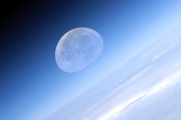 The Picture of the Ungalilean Moon taken from the ISS by a Russian cosmonaut Yurchichin