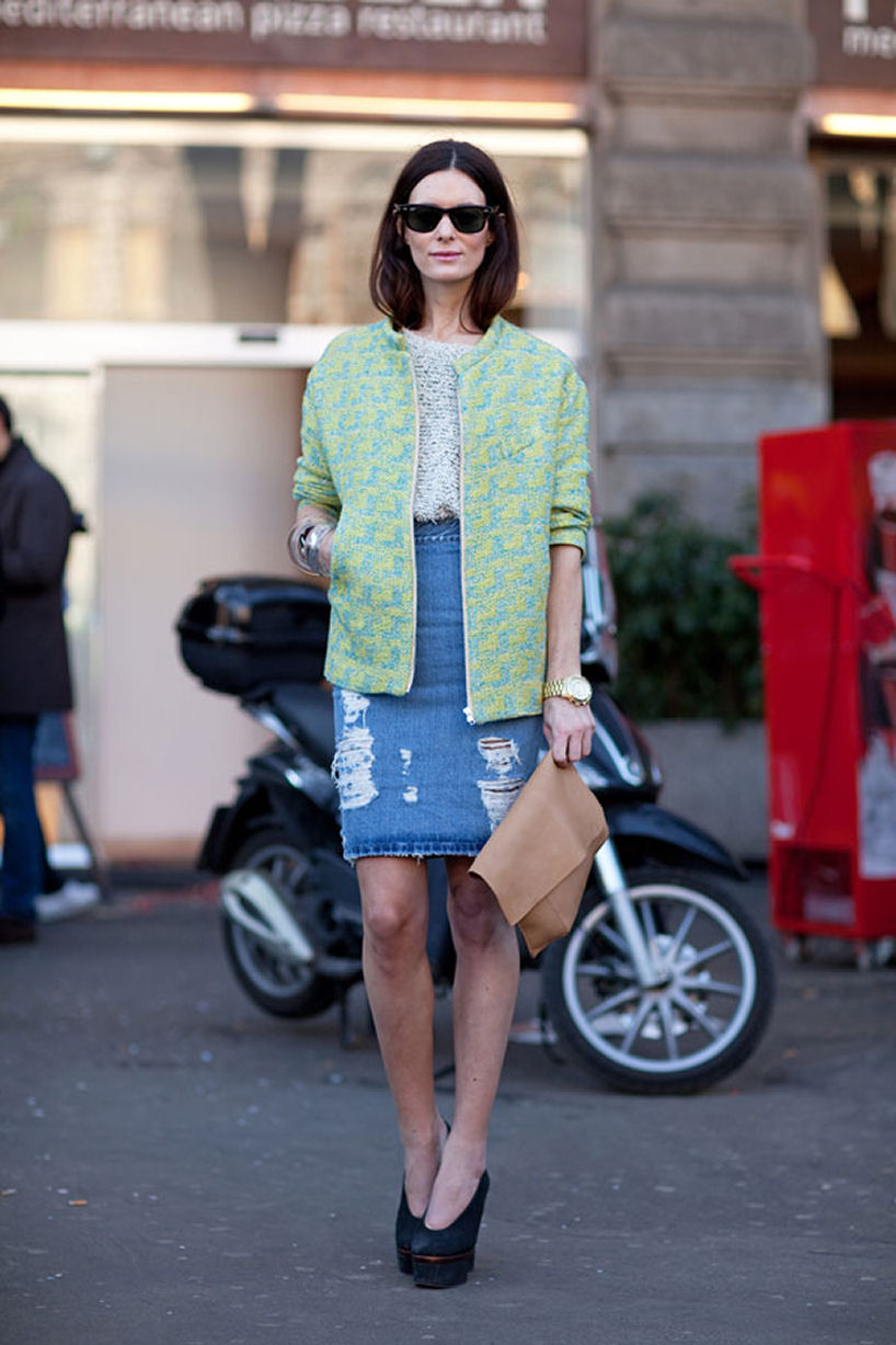 denim skirt outfit