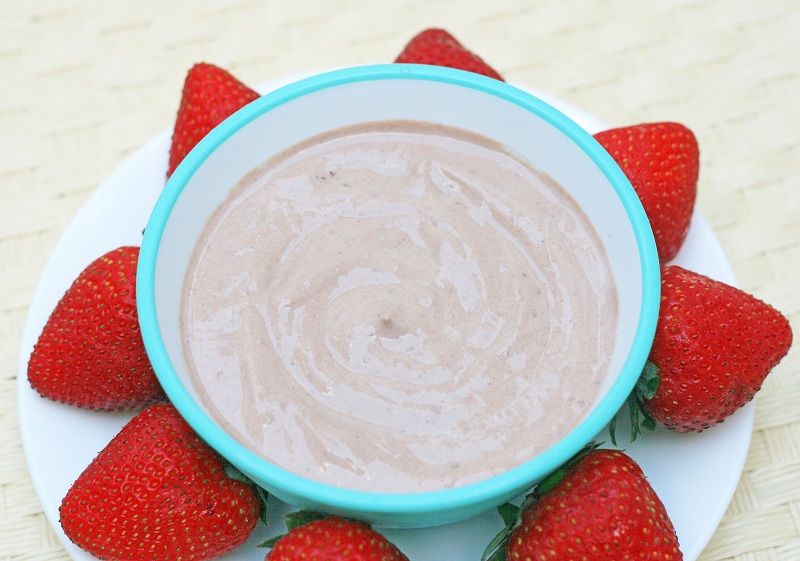 Mix it Up Greek Yogurt Fruit Dip