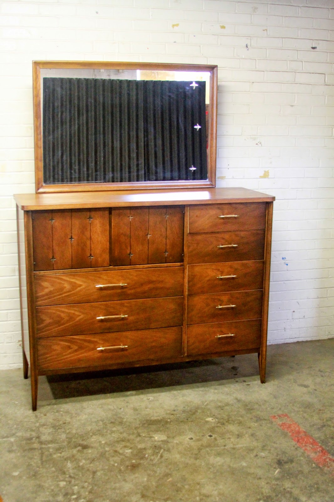 Hermans Steel Garage Broyhill Saga Tall Dresser with Mirror