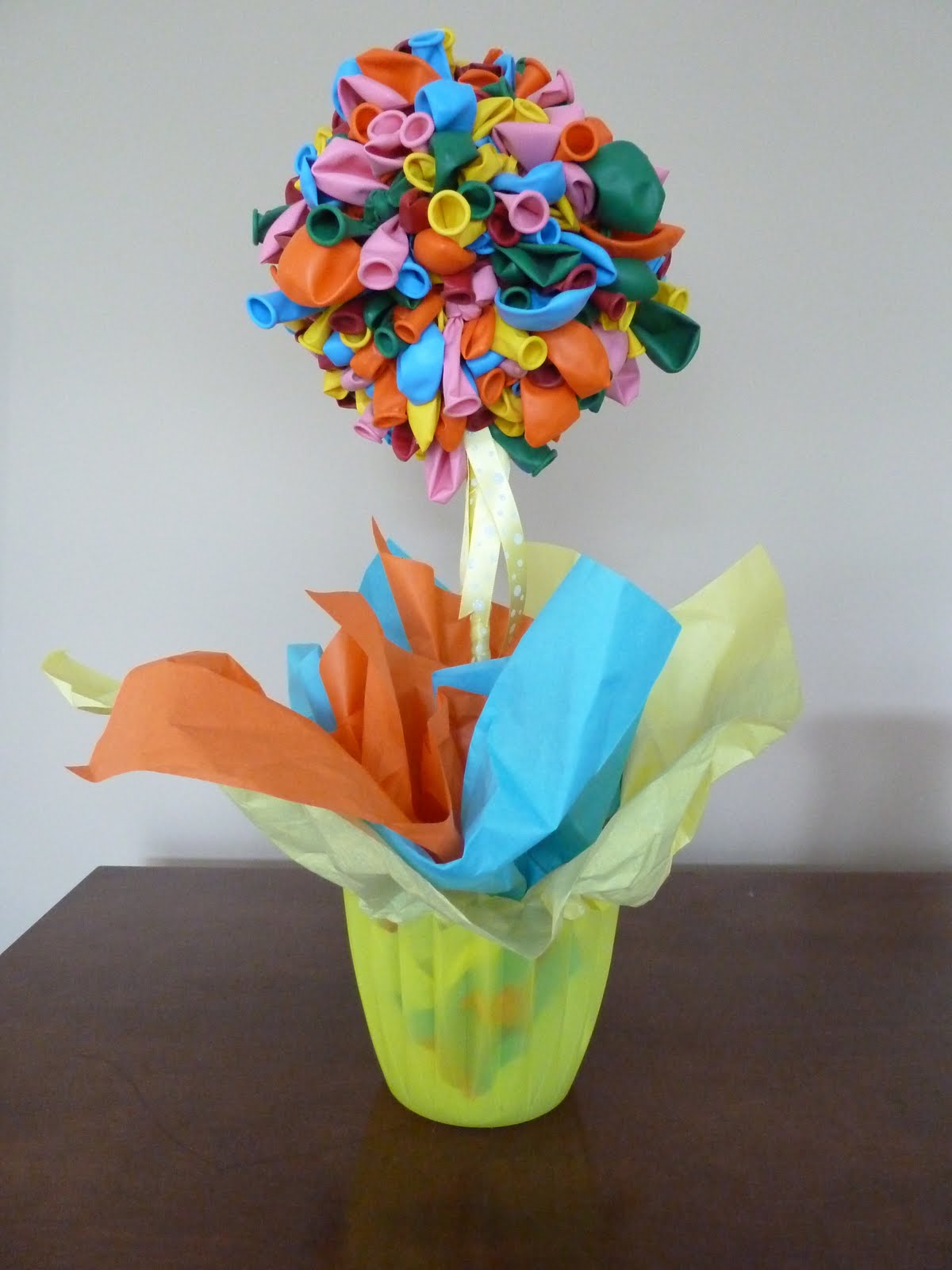 Room Mom Extraordinaire Balloon Topiaries