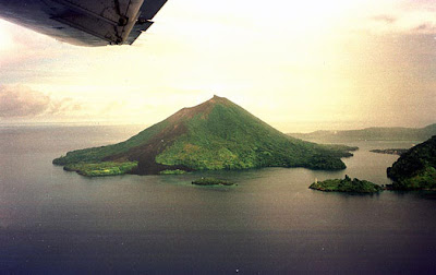 8 Pulau Terunik [ www.BlogApaAja.com ]