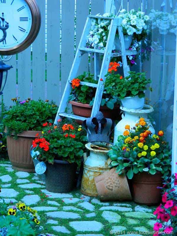 38 Creative Ways to Reuse Vintage Ladders Do it yourself ideas and