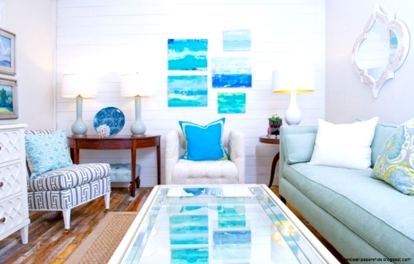 Vintage Beige And White Scheme Beach Home Interior Furniture Vintage Beige And White Scheme Beach Home Interior Furniture