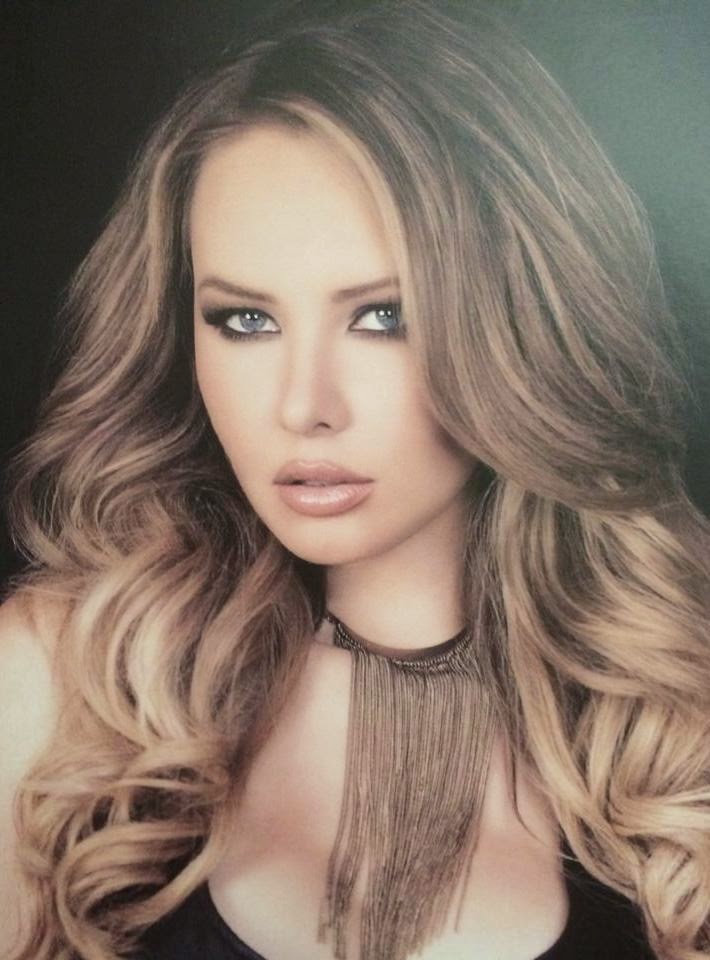 Photo albums and collections of supermodel Tiffany Toth Photo albums and collections of supermodel Tiffany Toth