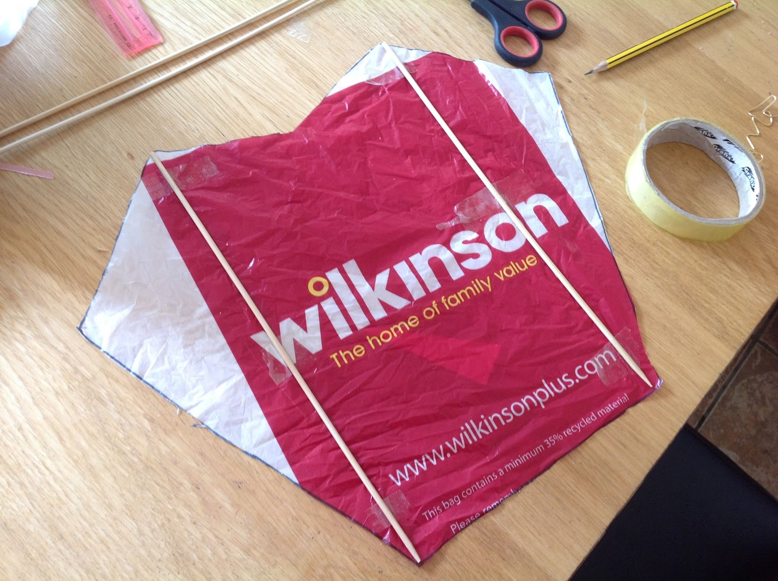 An Ordinary Life Science How to make a Sled Kite