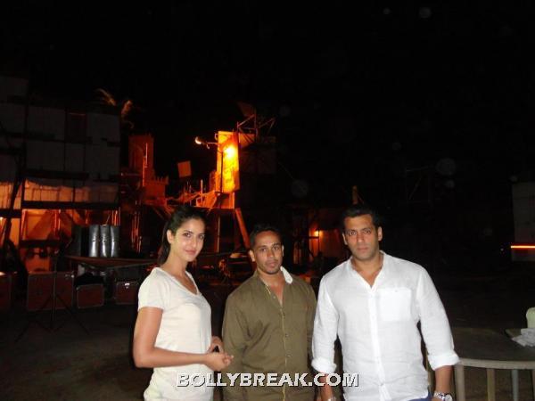  Salman and Katrina Ek Tha Tiger -  Salman and Katrina on the sets of Ek Tha Tiger (Thailand)