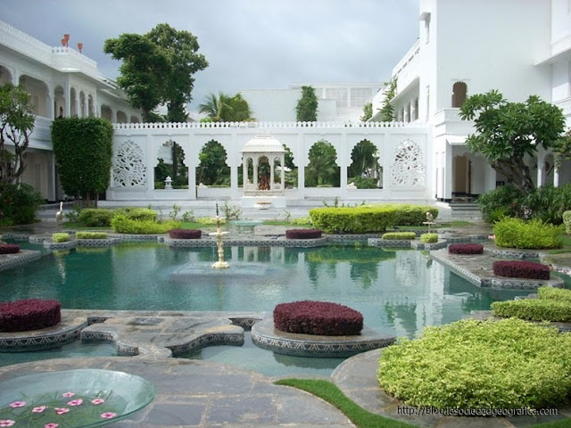 El palacio flotante del lago de Udaipur