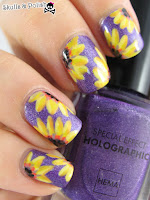 sunflower_nailart_hema_holographic_purple_handpainted