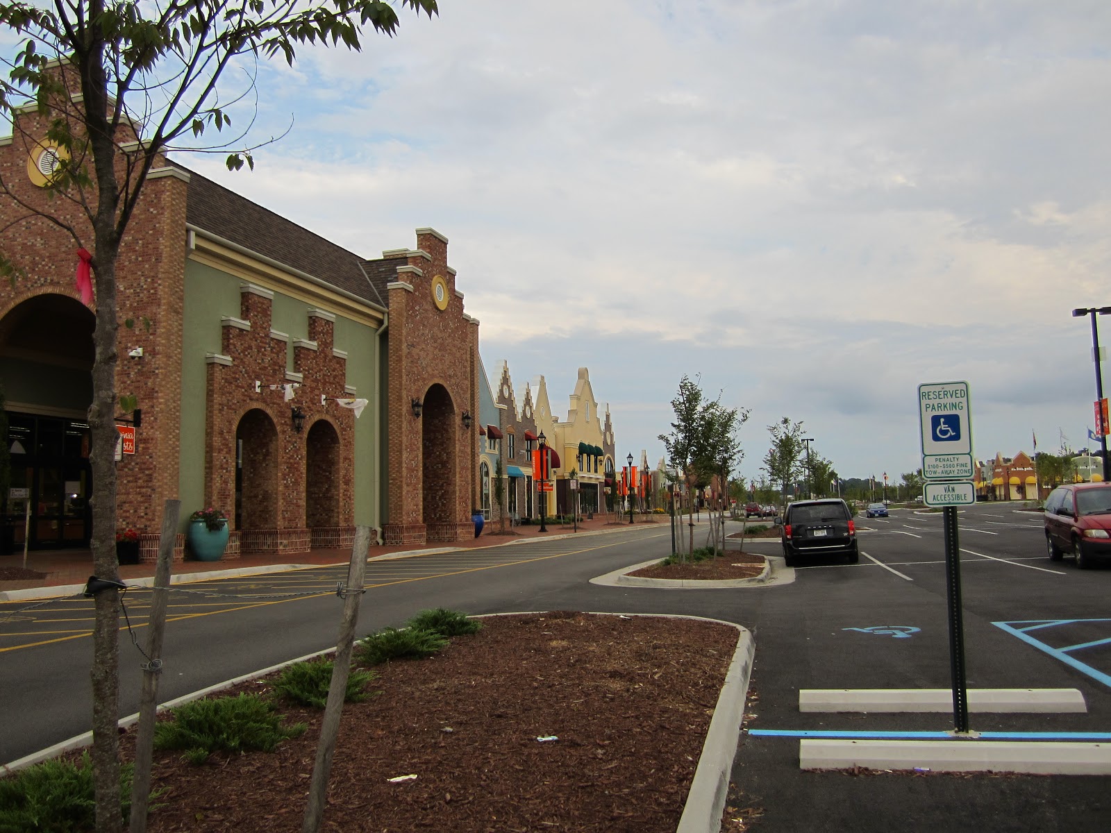 Meryl and Me Hit the Road The Williamsburg Pottery. Williamsburg, Virginia