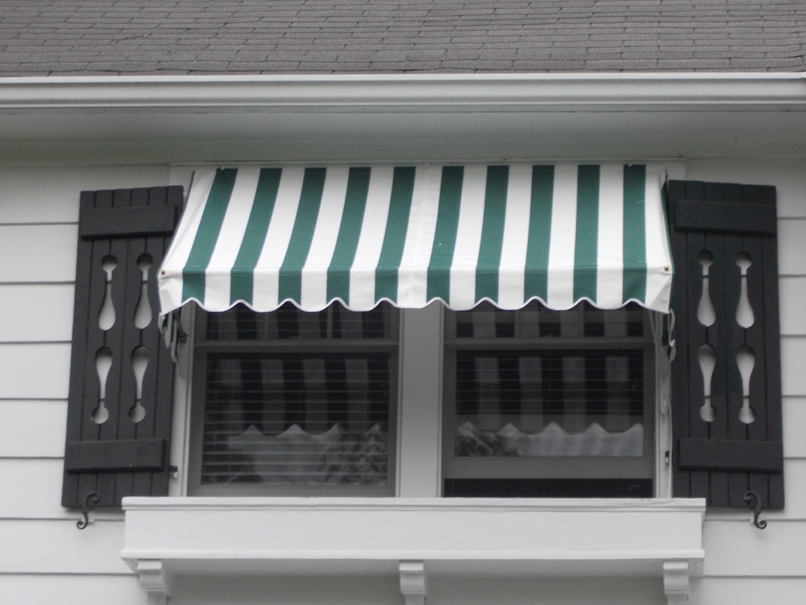 The Awning Man Serving NYC, Westchester and
